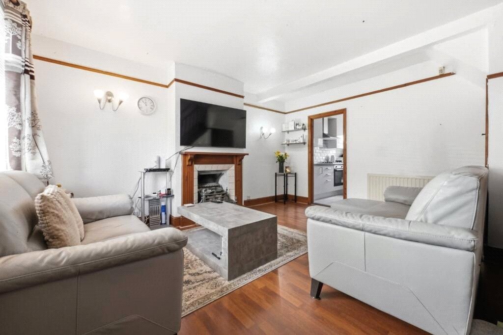 3 bedroom house to rent in Northfleet | Robinson Michael & Jackson