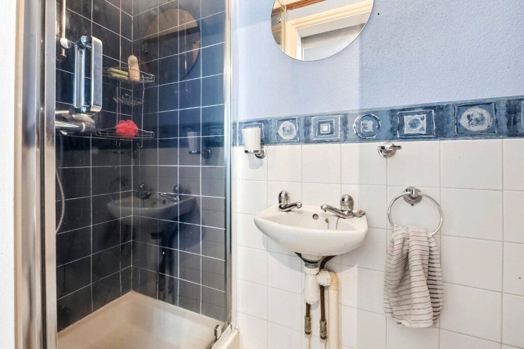3 bedroom house to rent in Northfleet | Robinson Michael & Jackson