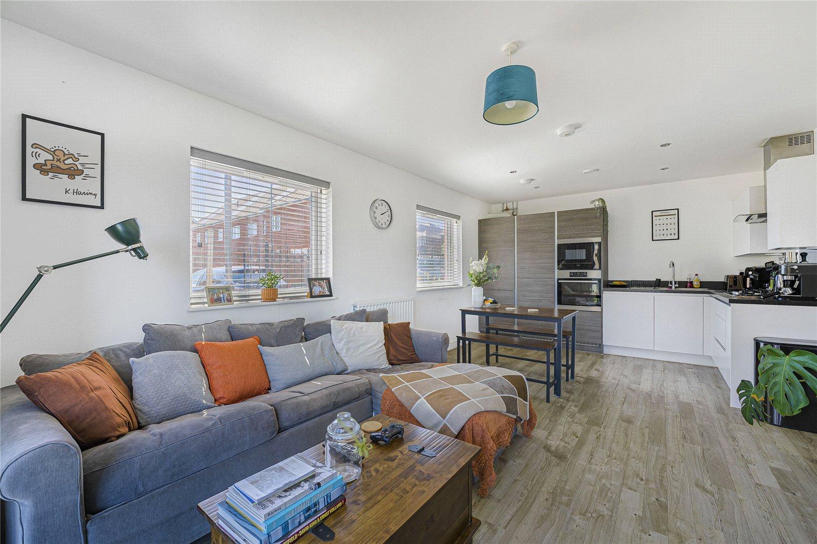 2 bedroom property to rent in Weldon | Robinson Michael & Jackson