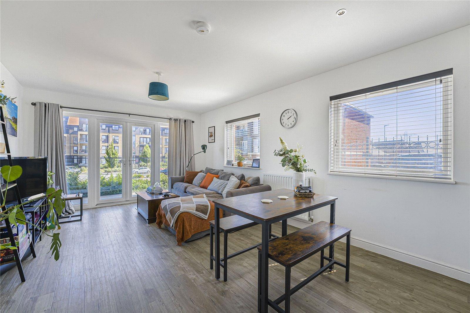2 bedroom property to rent in Weldon | Robinson Michael & Jackson