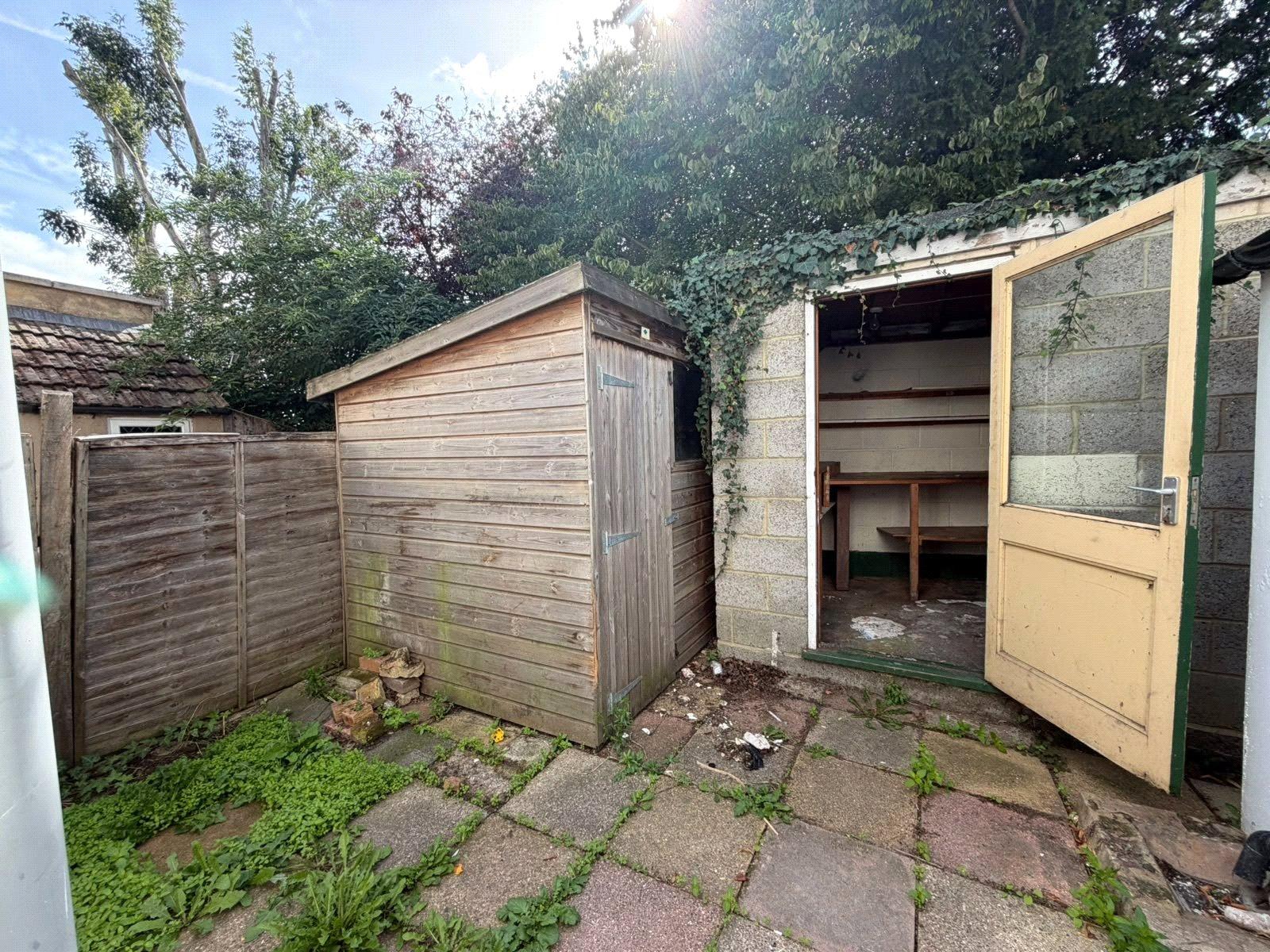 2 bedroom house to rent in Northfleet | Robinson Michael & Jackson