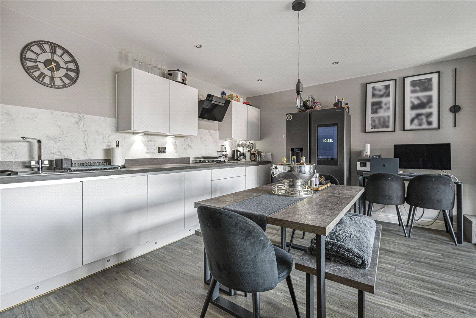 2 bedroom property to rent in Weldon | Robinson Michael & Jackson