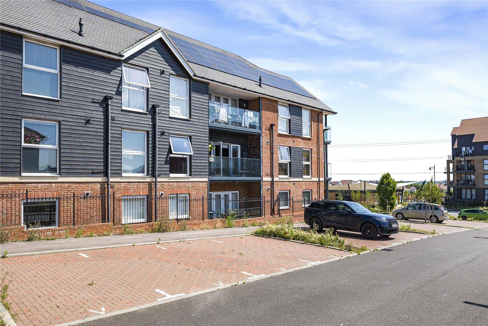 2 bedroom property to rent in Weldon | Robinson Michael & Jackson