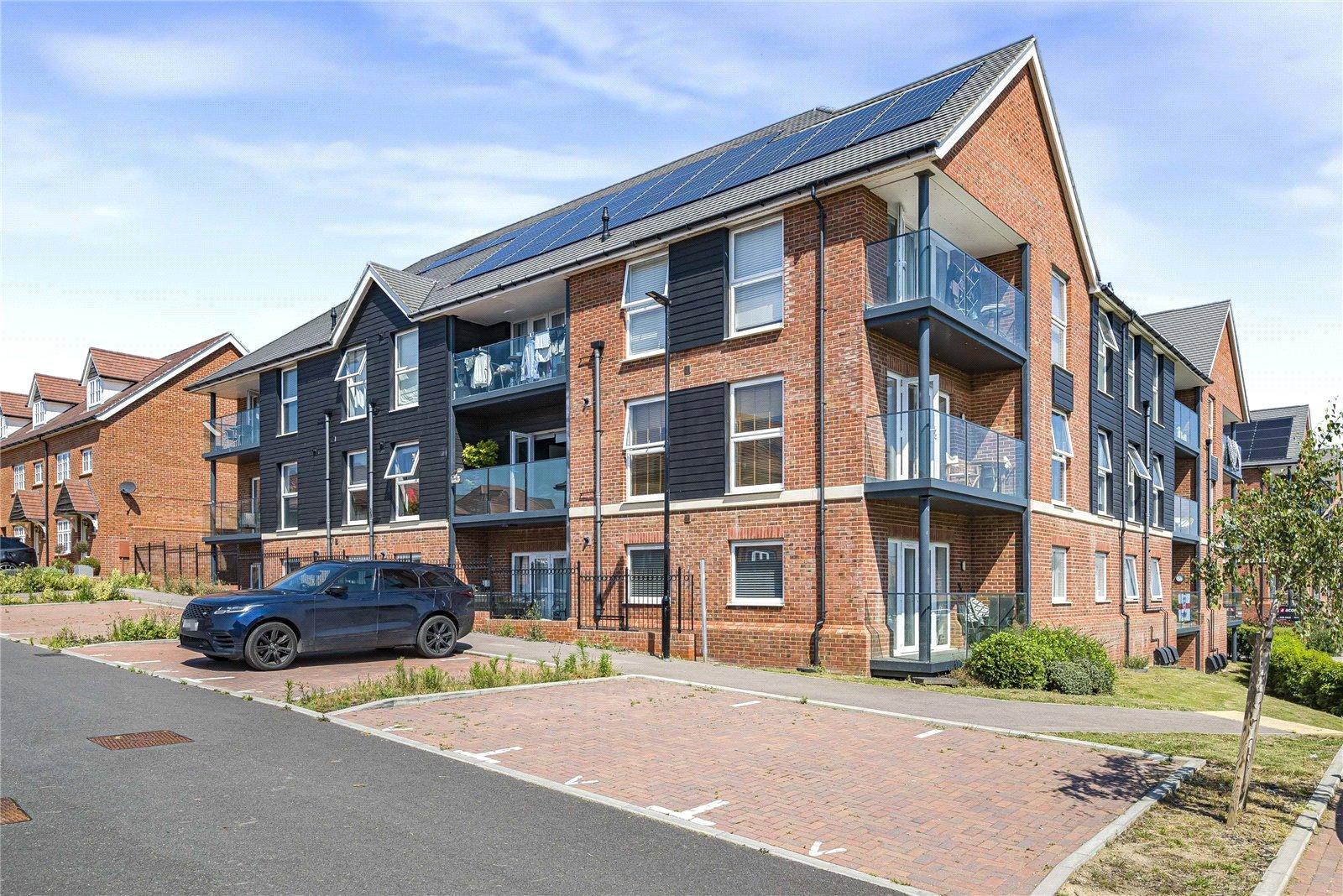 2 bedroom property to rent in Weldon | Robinson Michael & Jackson