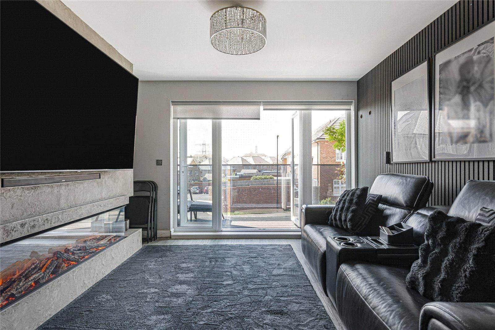 2 bedroom property to rent in Weldon | Robinson Michael & Jackson