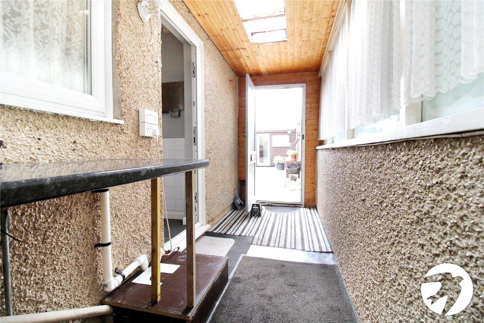 2 bedroom house to rent in Swanscombe | Robinson Michael & Jackson