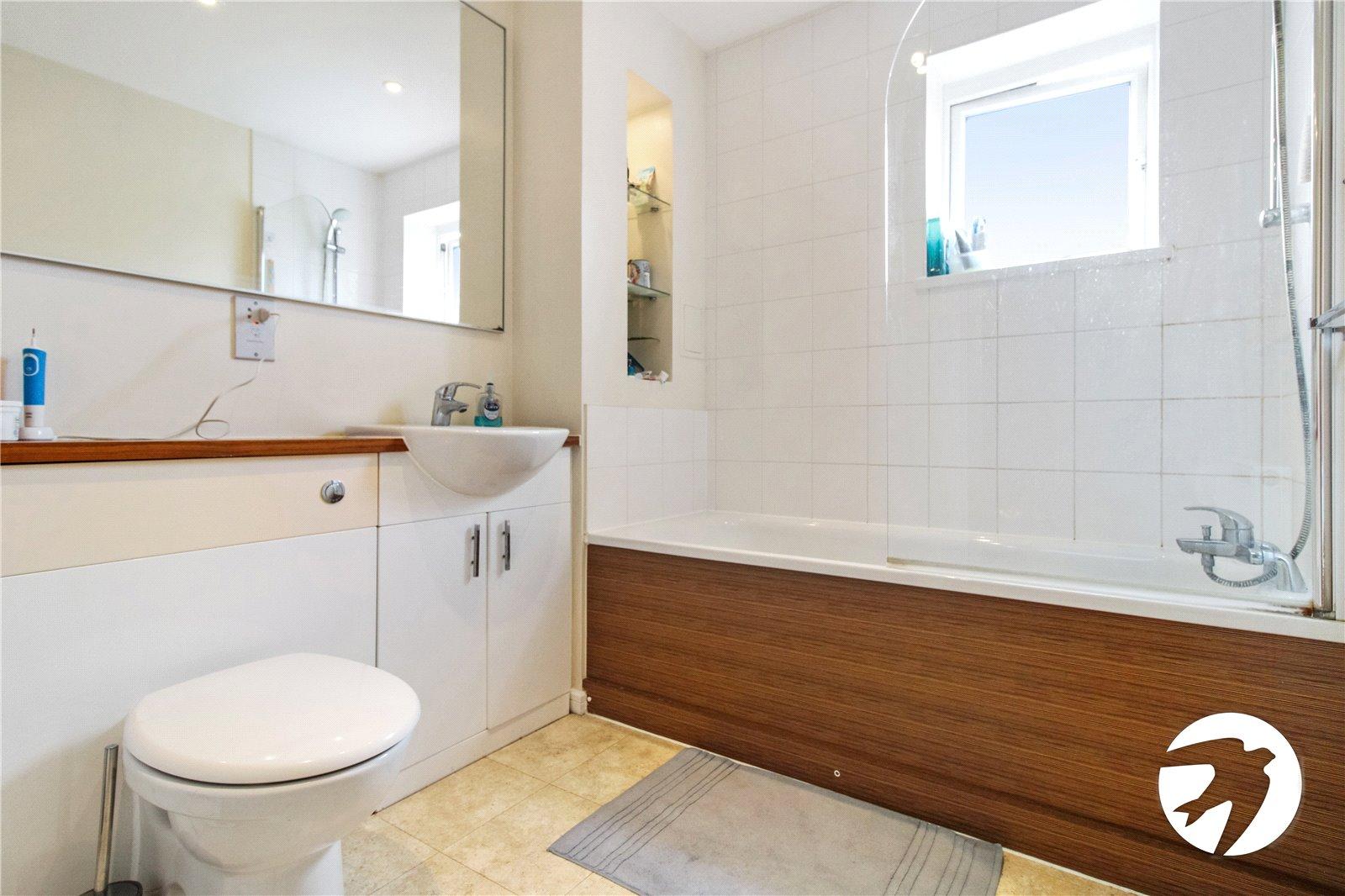 2 bedroom property to rent in Northfleet | Robinson Michael & Jackson