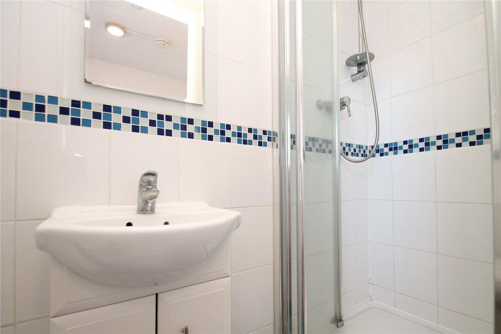 1 bedroom property to rent in Clifton Road | Robinson Michael & Jackson