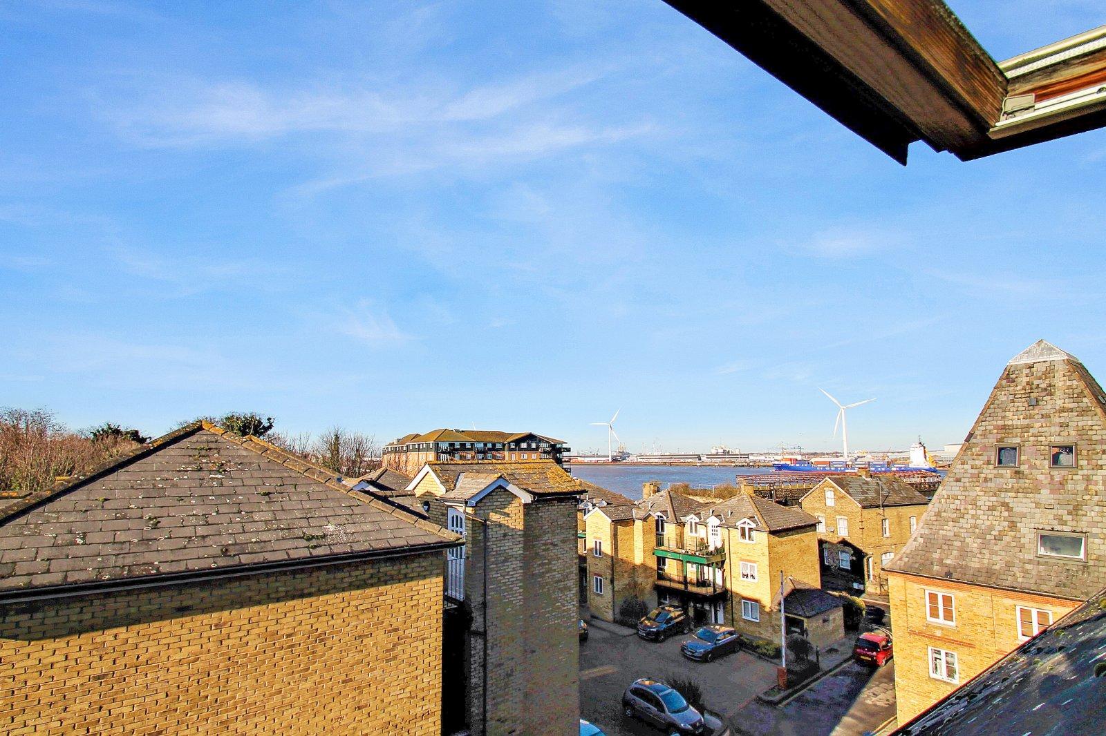 1 bedroom property to rent in Clifton Road | Robinson Michael & Jackson