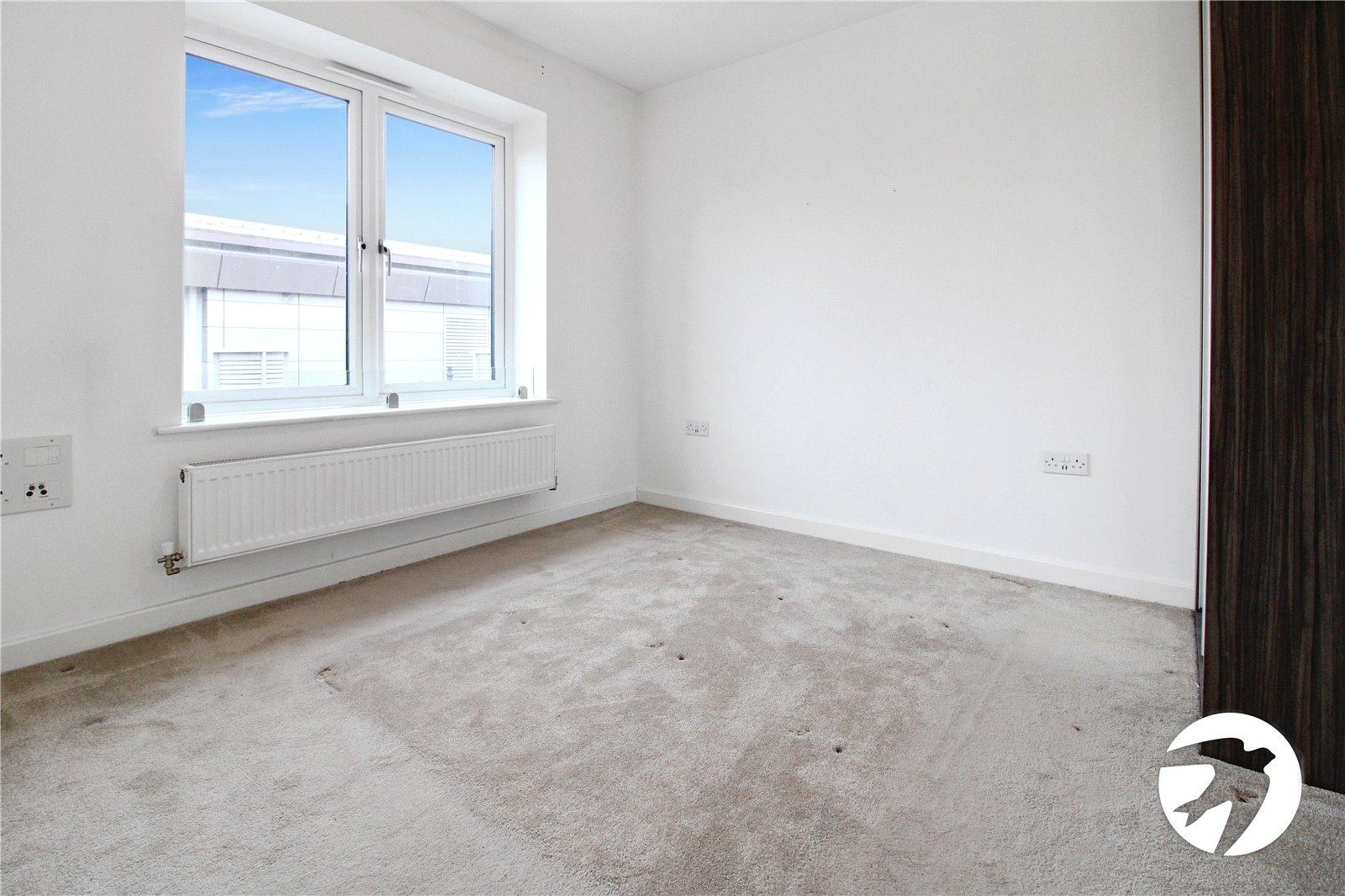2 bedroom property to rent in Northfleet | Robinson Michael & Jackson