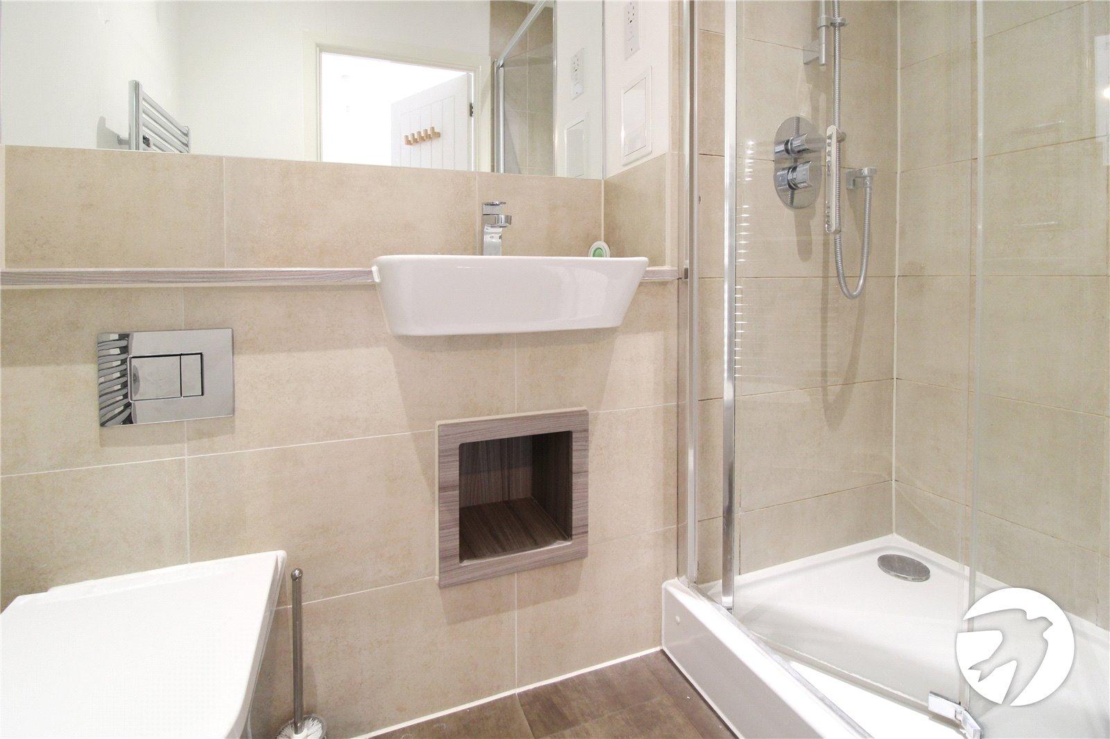 2 bedroom property to rent in Northfleet | Robinson Michael & Jackson