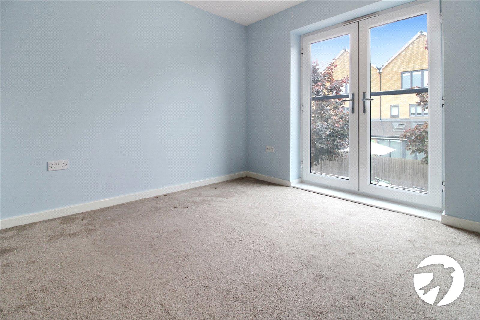 2 bedroom property to rent in Northfleet | Robinson Michael & Jackson