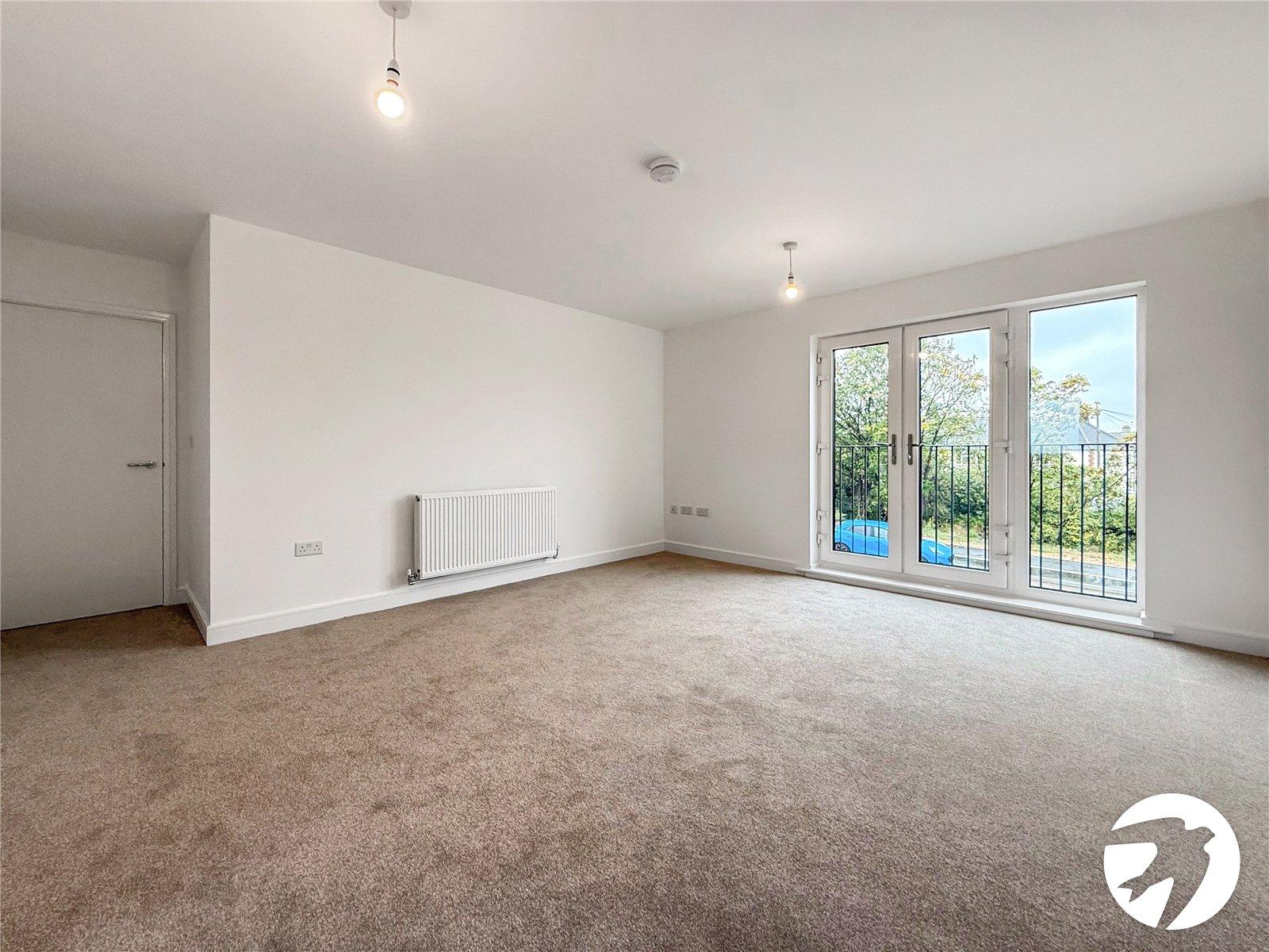 2 bedroom property to rent in Greenhithe | Robinson Michael & Jackson