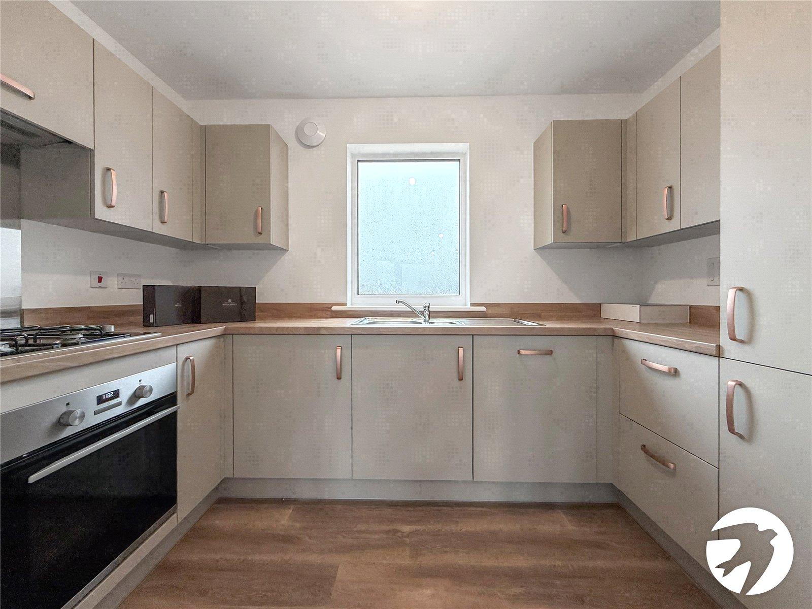2 bedroom property to rent in Greenhithe | Robinson Michael & Jackson