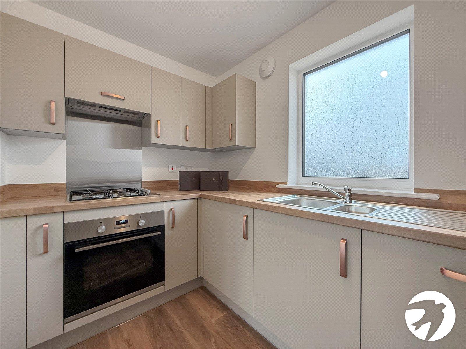 2 bedroom property to rent in Greenhithe | Robinson Michael & Jackson