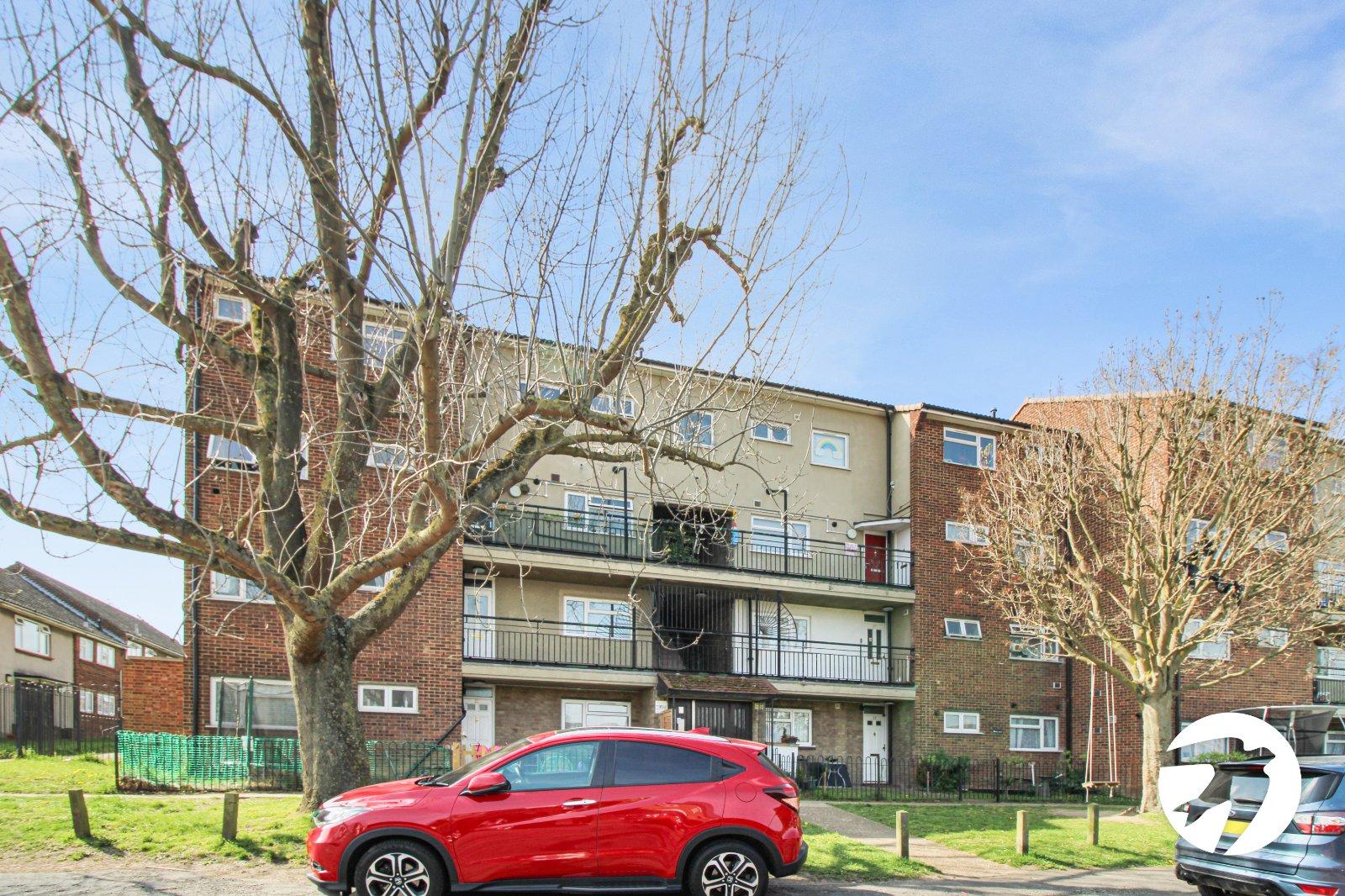 2 bedroom property to rent in Swanscombe | Robinson Michael & Jackson