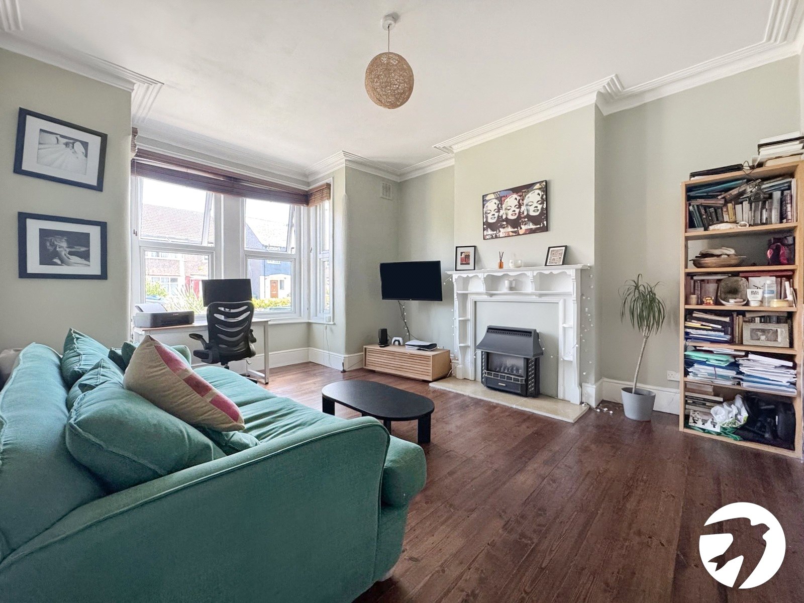 3 bedroom house to rent in London | Robinson Jackson