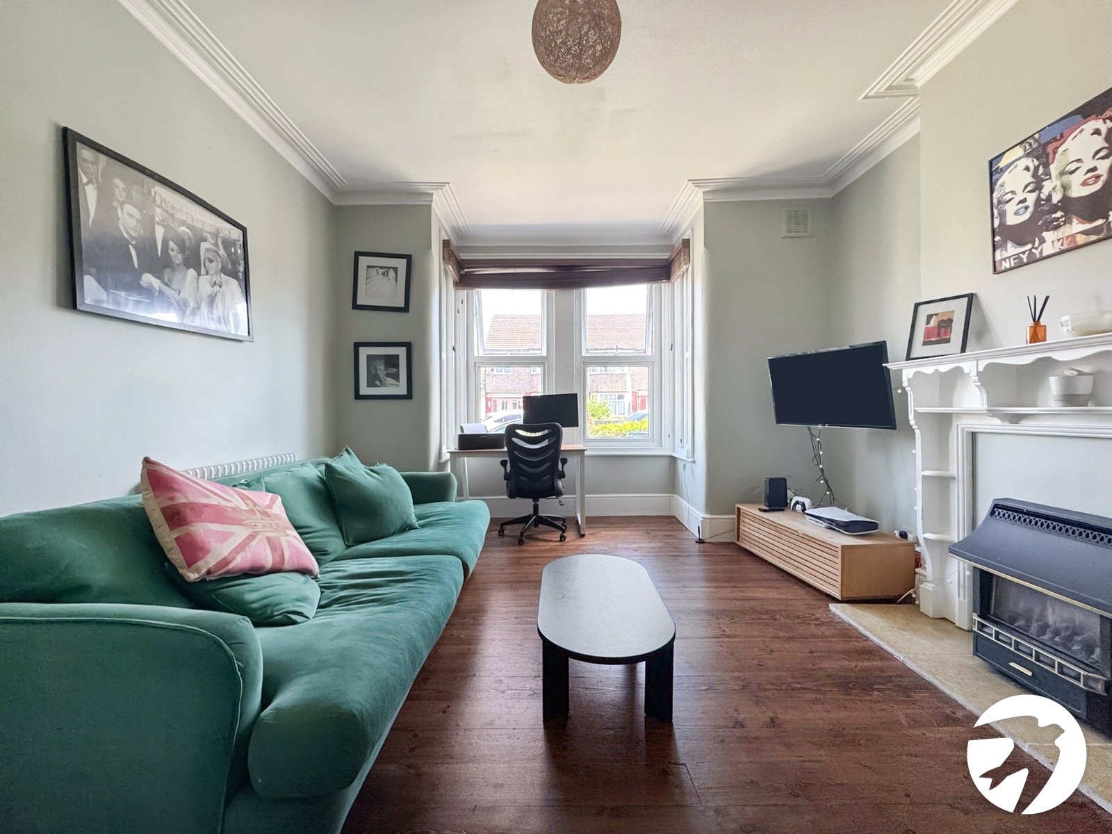 3 bedroom house to rent in London | Robinson Jackson