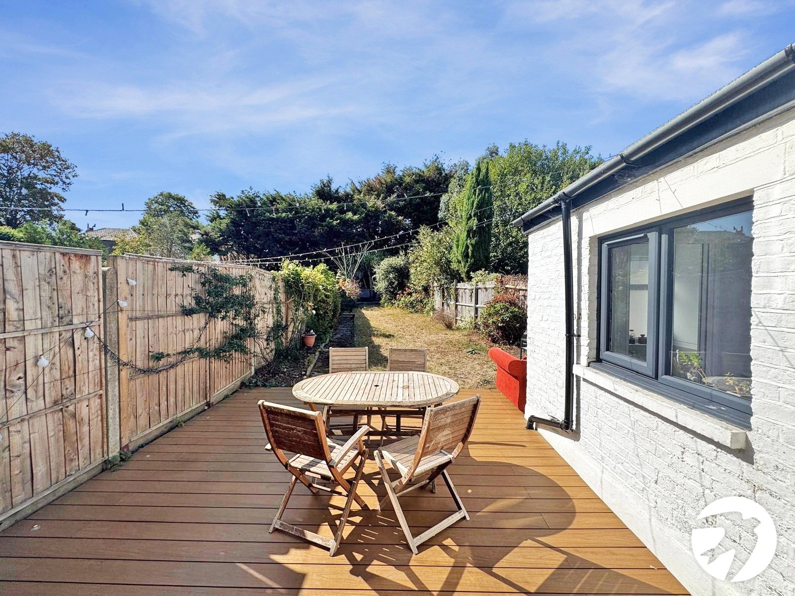 3 bedroom house to rent in London | Robinson Jackson