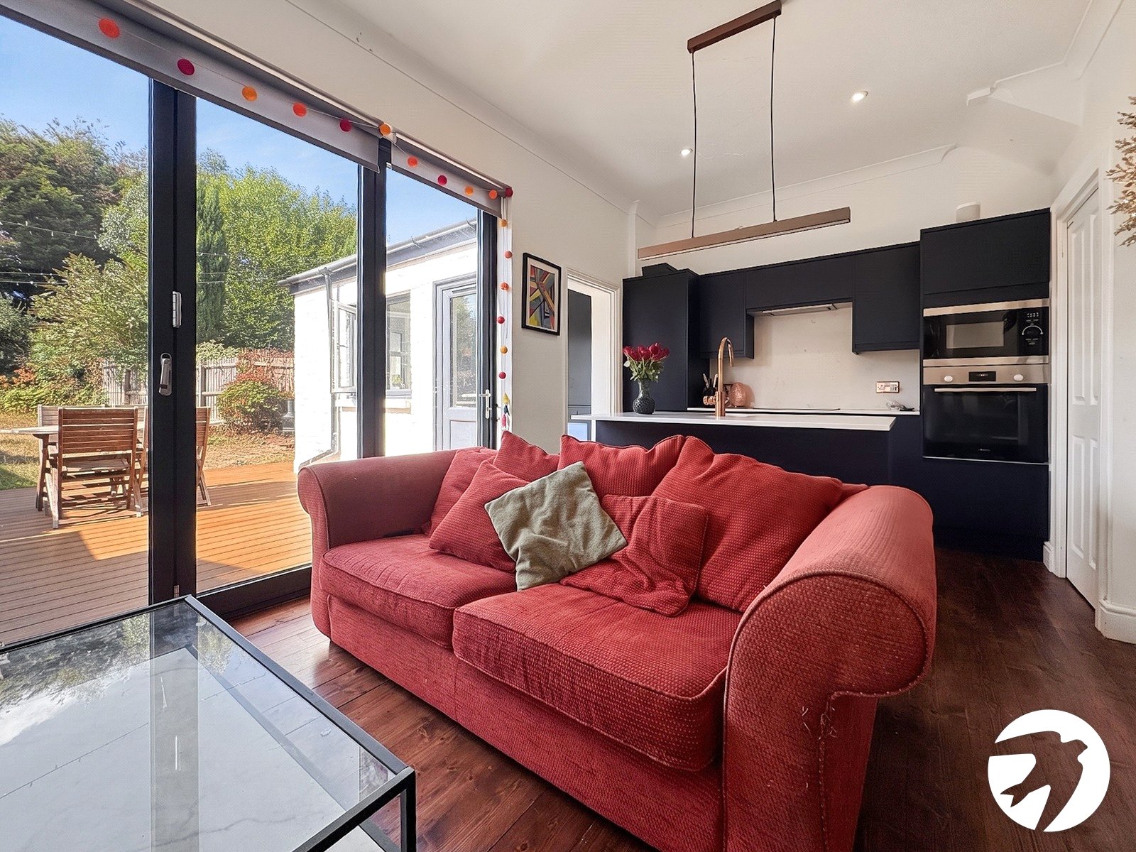 3 bedroom house to rent in London | Robinson Jackson