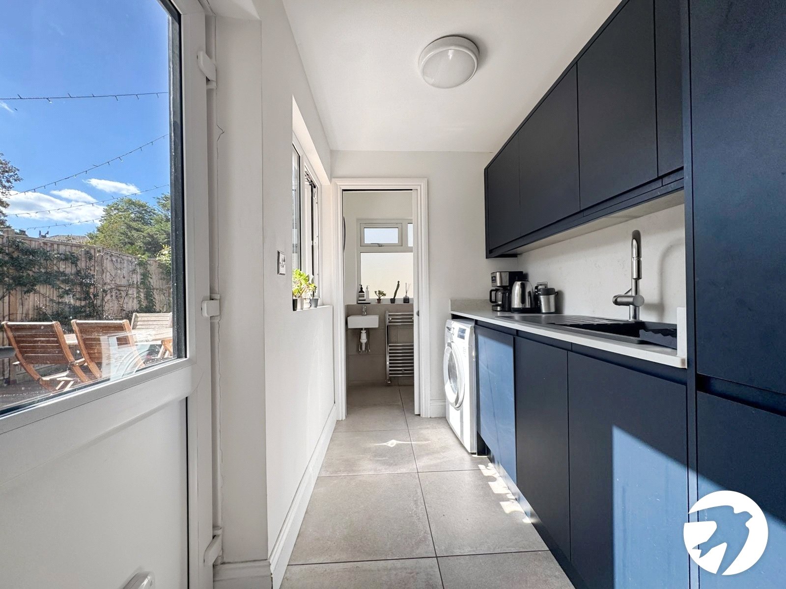 3 bedroom house to rent in London | Robinson Jackson