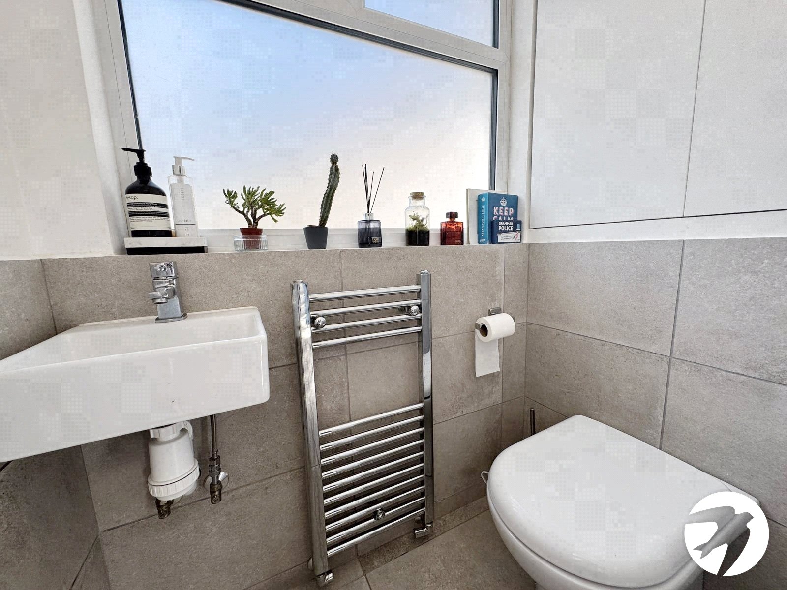 3 bedroom house to rent in London | Robinson Jackson