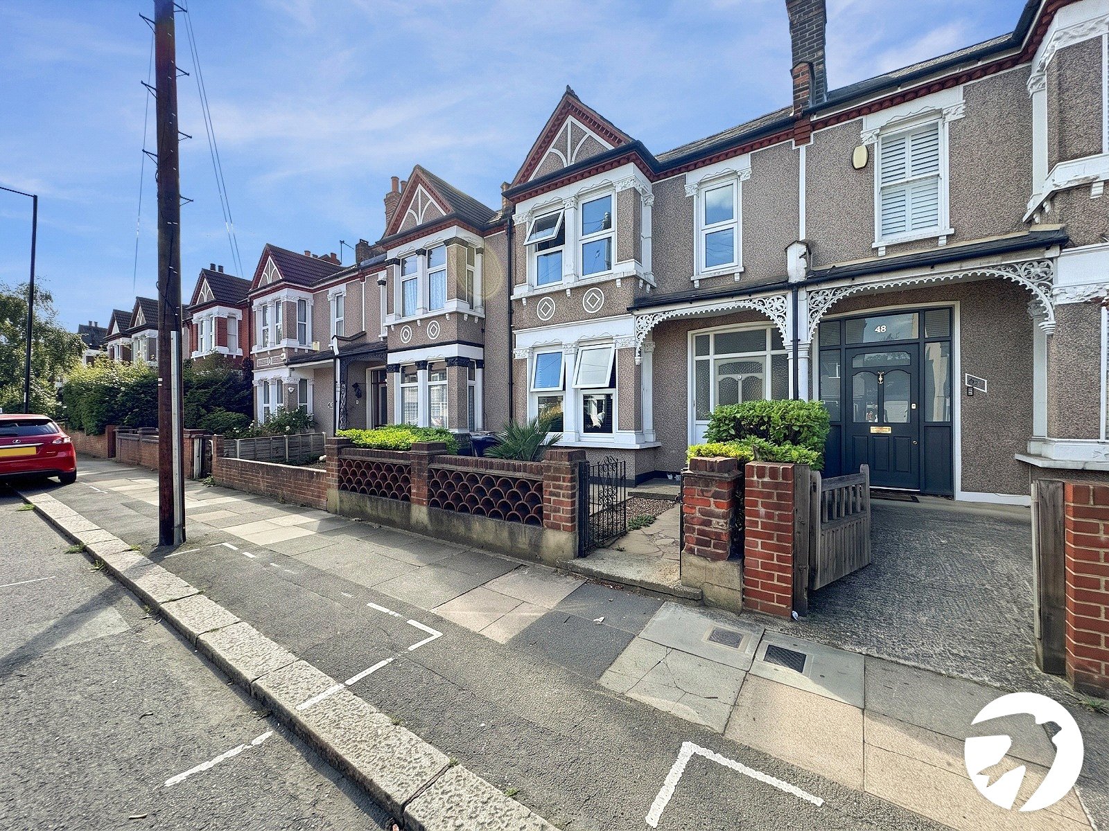 3 bedroom house to rent in London | Robinson Jackson