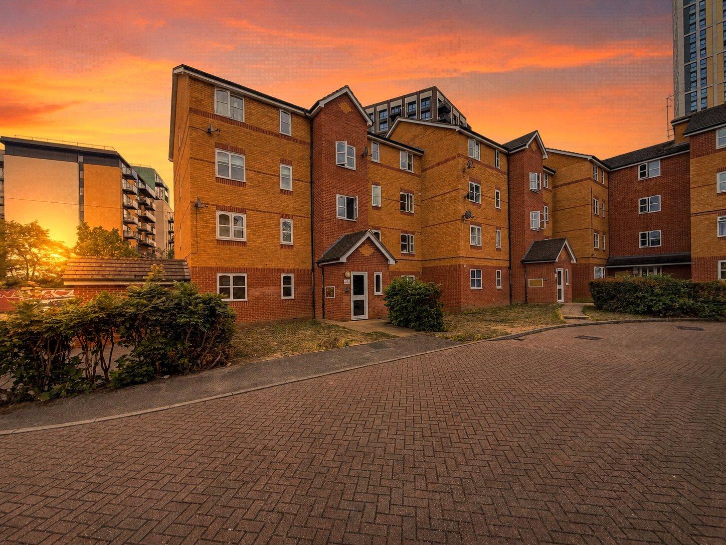 property to rent in London | Robinson Jackson