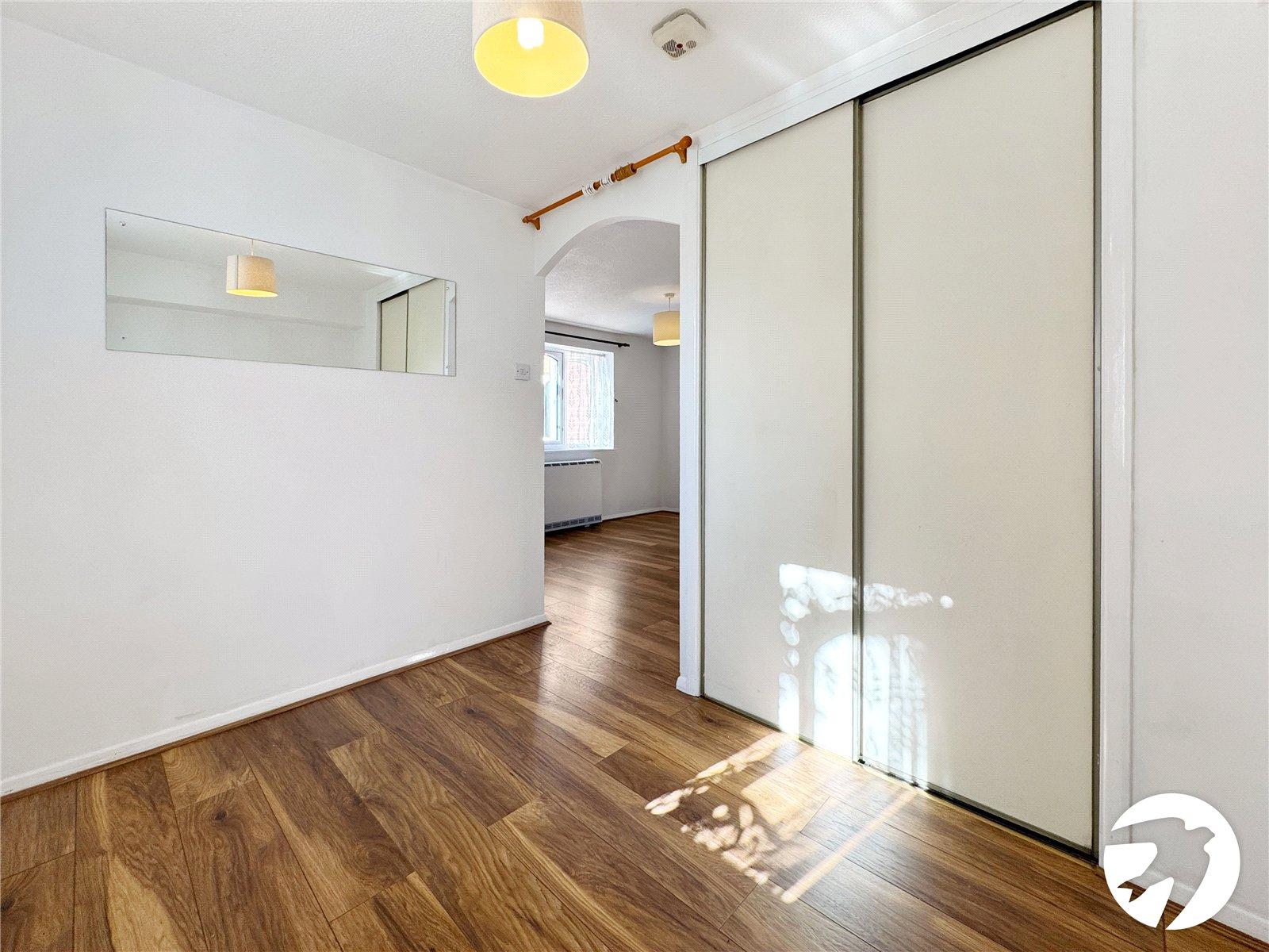 property to rent in London | Robinson Jackson