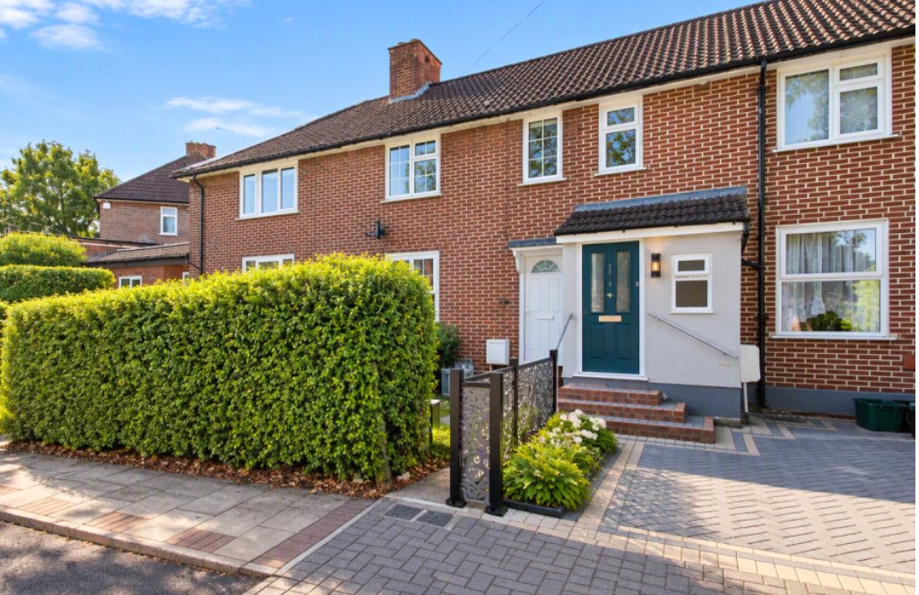 3 bedroom house to rent in  | Robinson Jackson