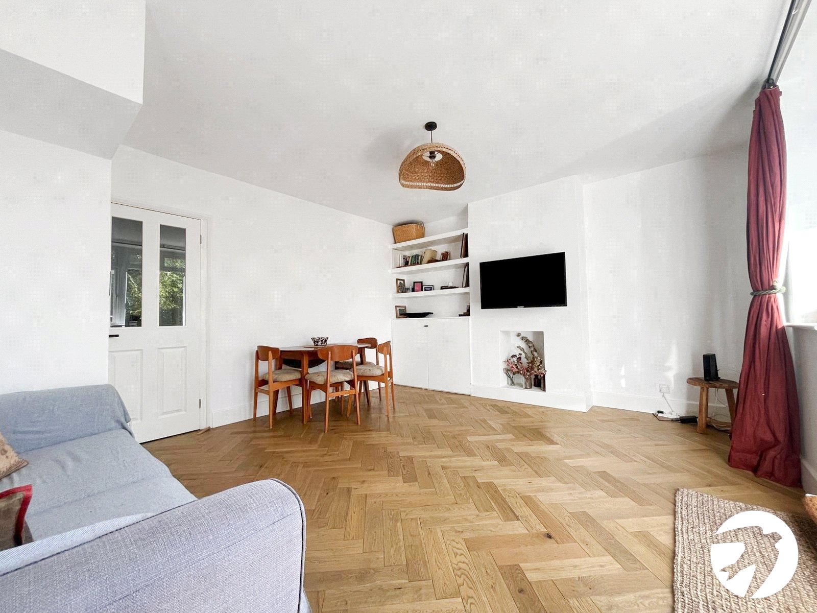 2 bedroom property to rent in London | Robinson Jackson