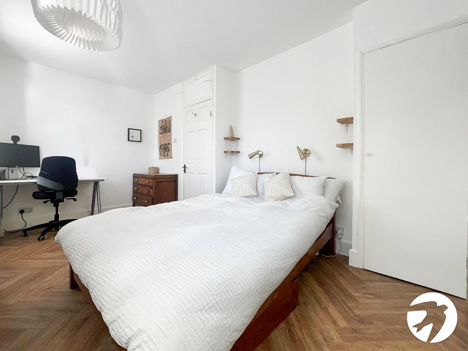 2 bedroom property to rent in London | Robinson Jackson