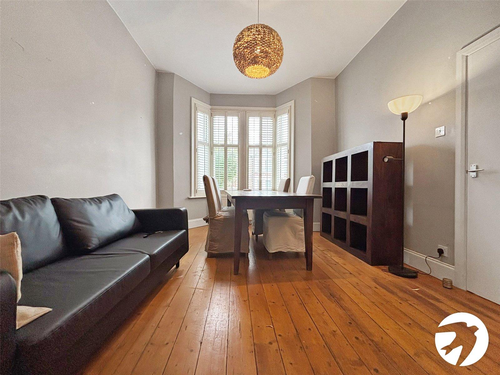 4 bedroom house to rent in London | Robinson Jackson