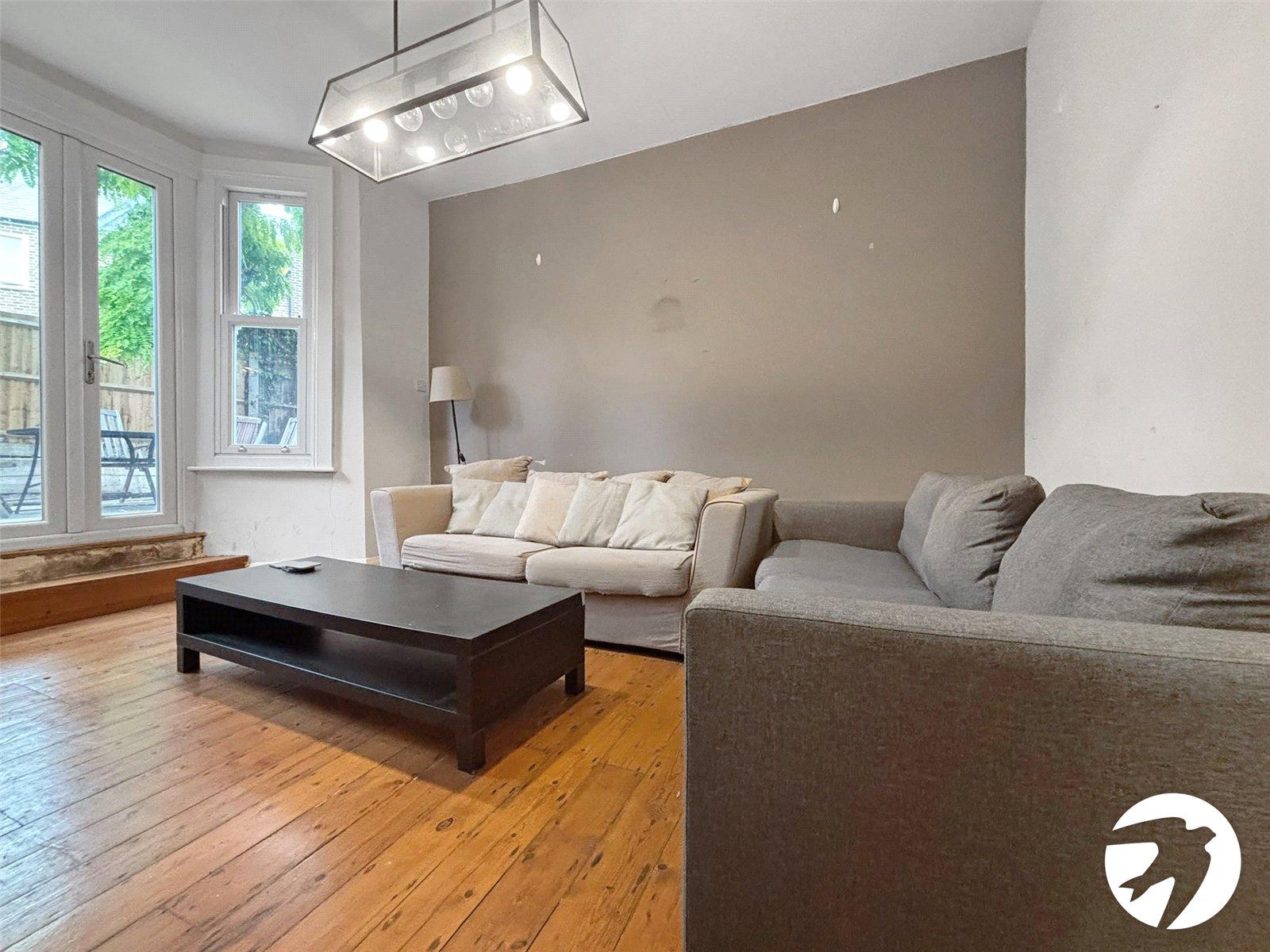 4 bedroom house to rent in London | Robinson Jackson