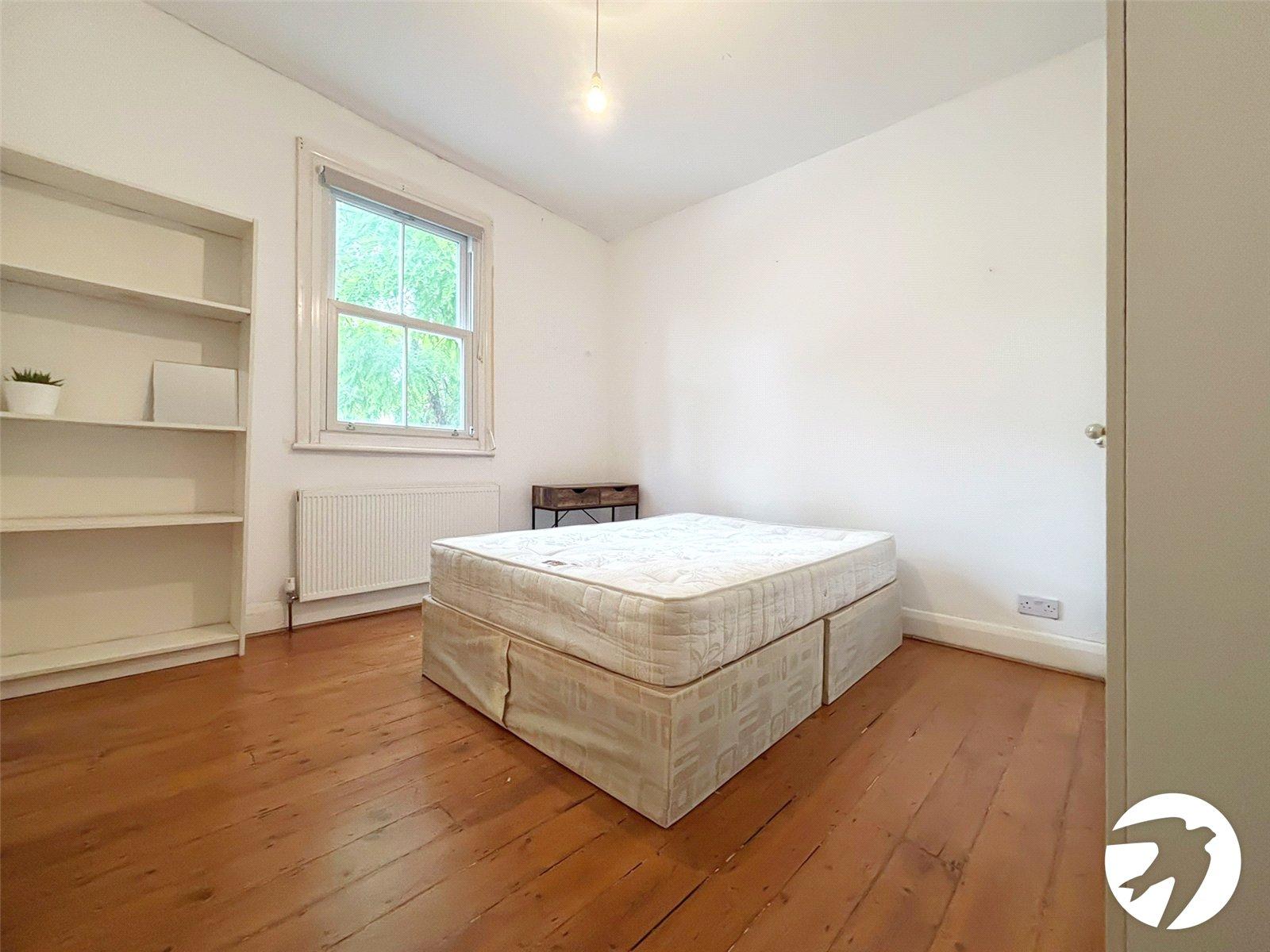 4 bedroom house to rent in London | Robinson Jackson