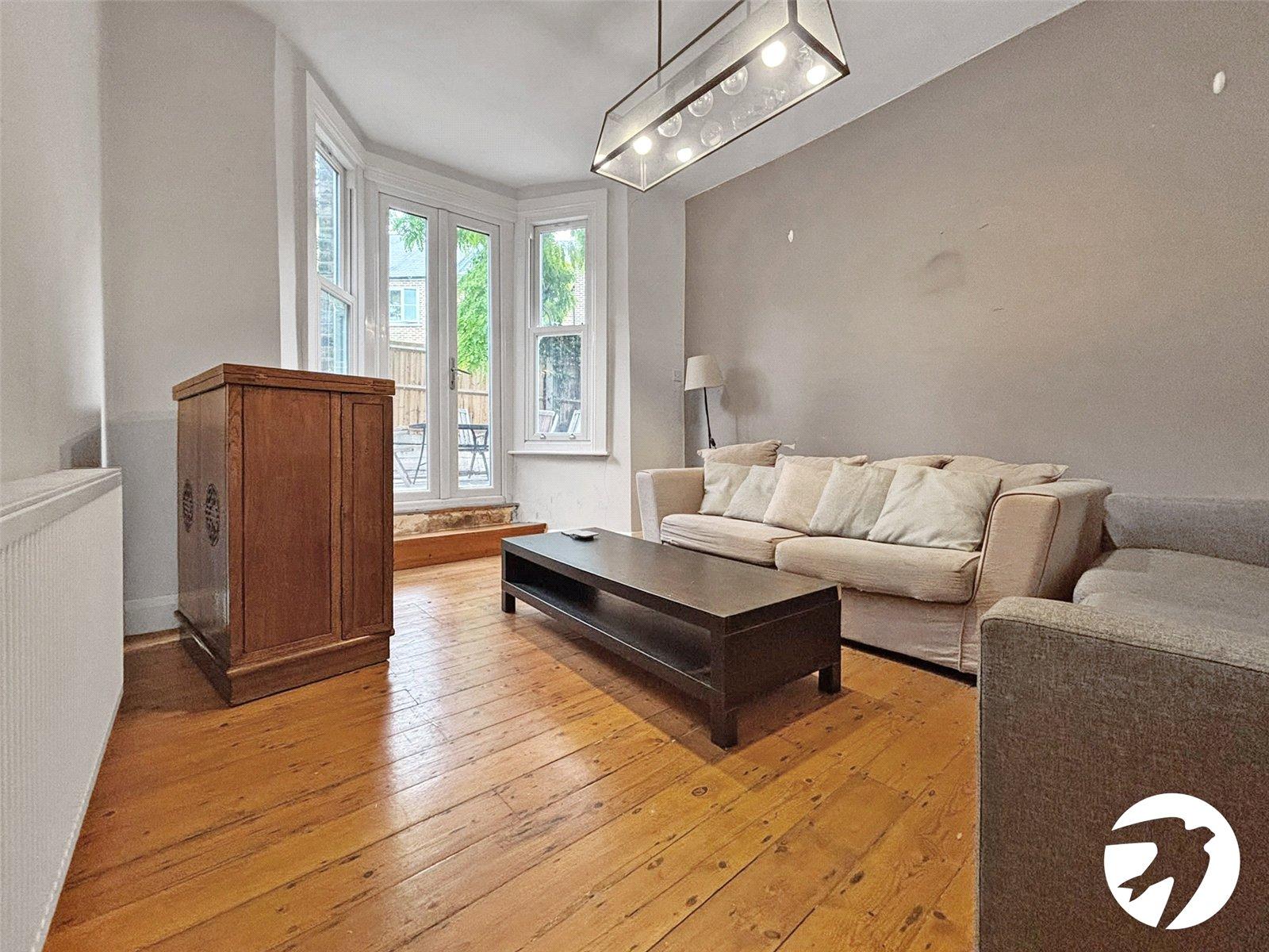 4 bedroom house to rent in London | Robinson Jackson