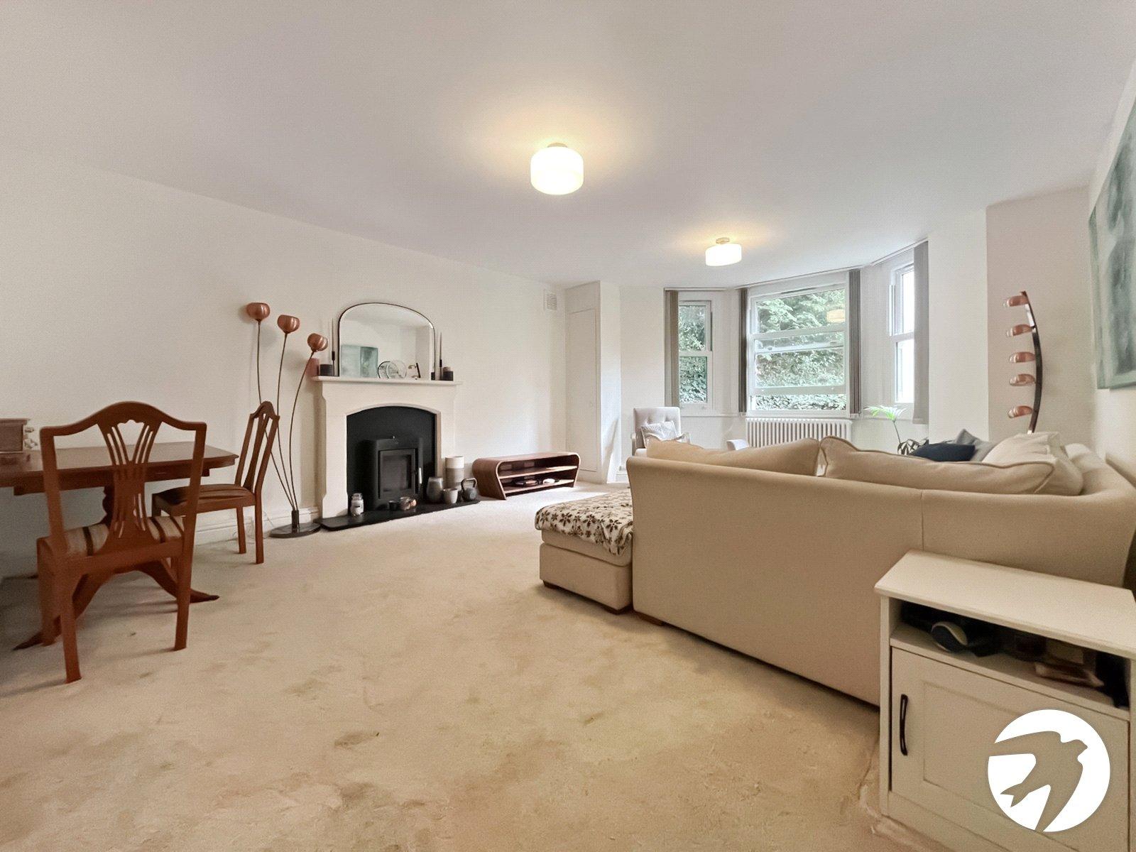 2 bedroom property to rent in London | Robinson Jackson