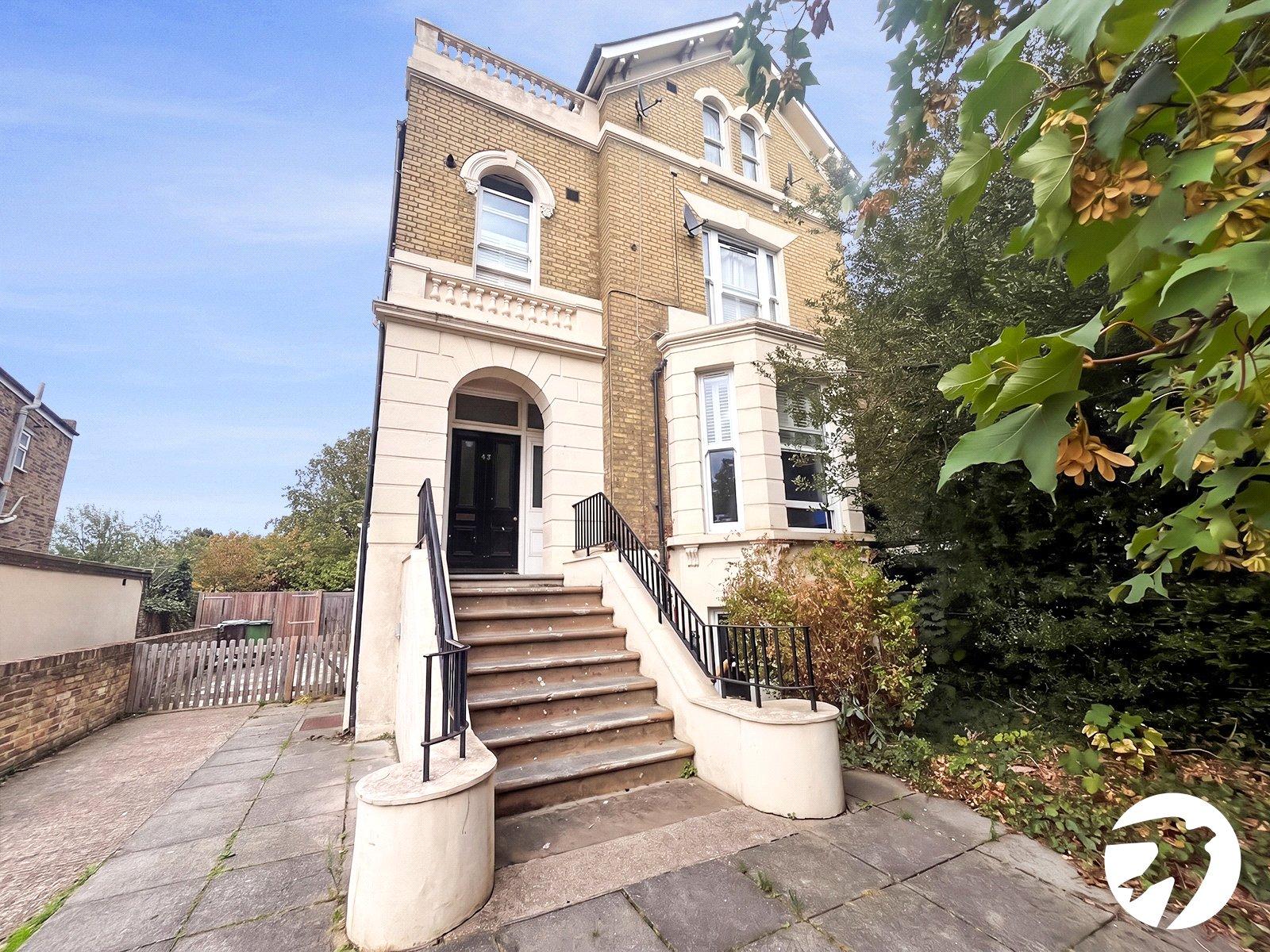 2 bedroom property to rent in London | Robinson Jackson