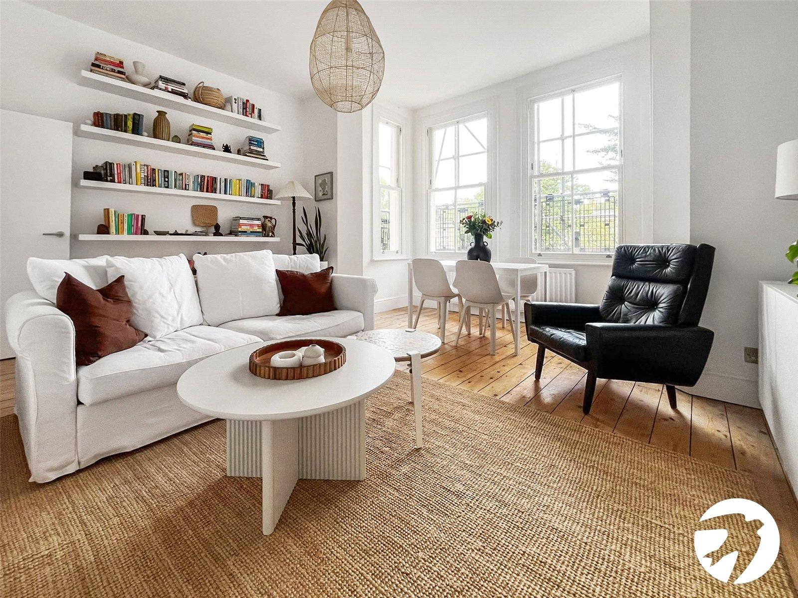 2 bedroom property to rent in London | Robinson Jackson