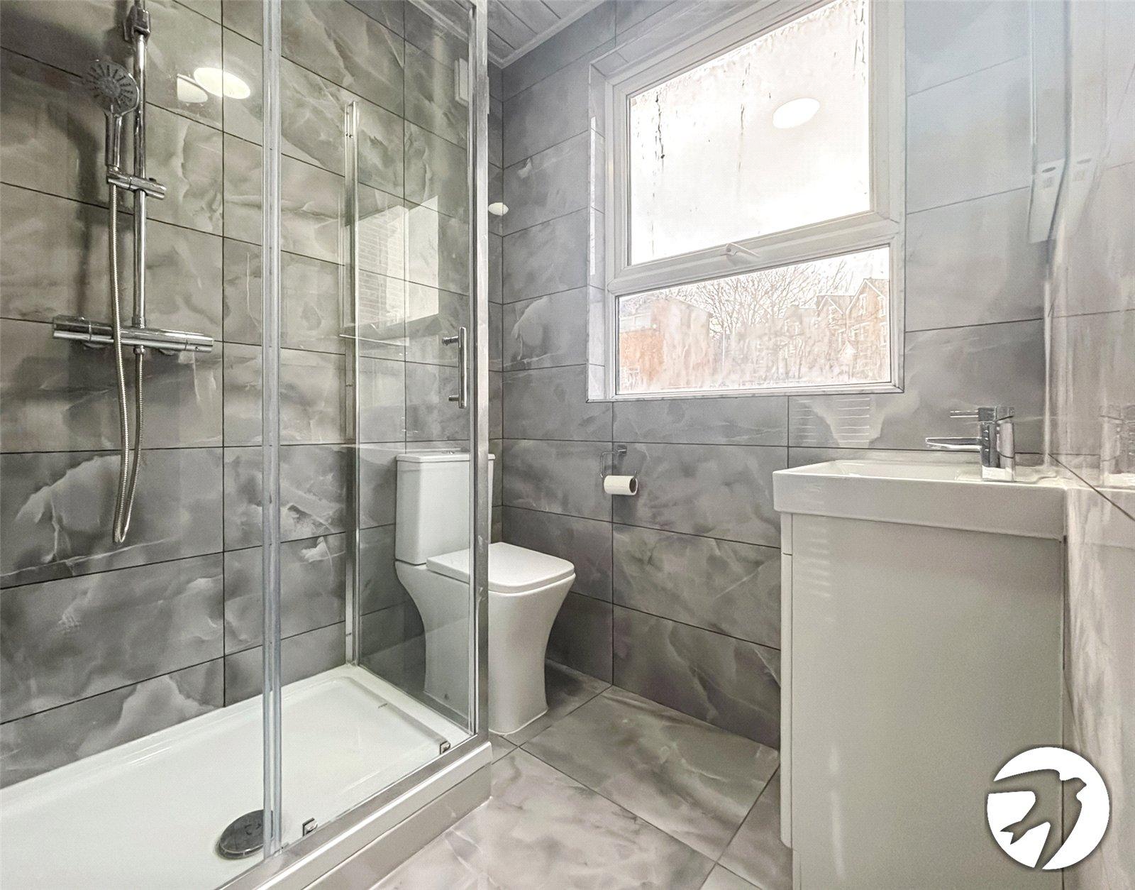 2 bedroom property to rent in London | Robinson Jackson