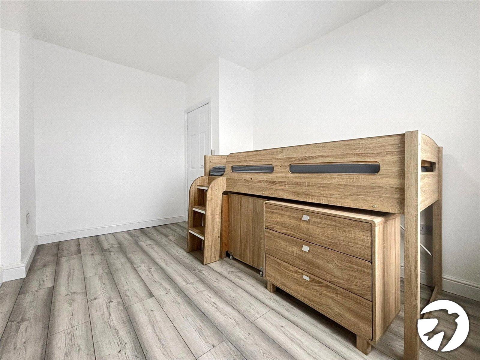 2 bedroom property to rent in London | Robinson Jackson