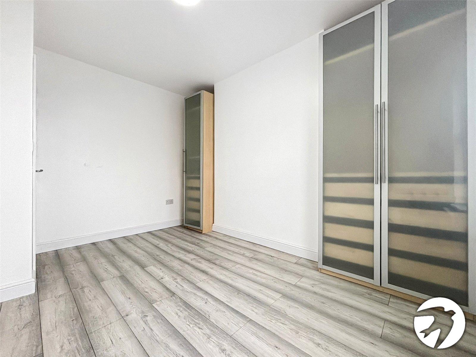 2 bedroom property to rent in London | Robinson Jackson