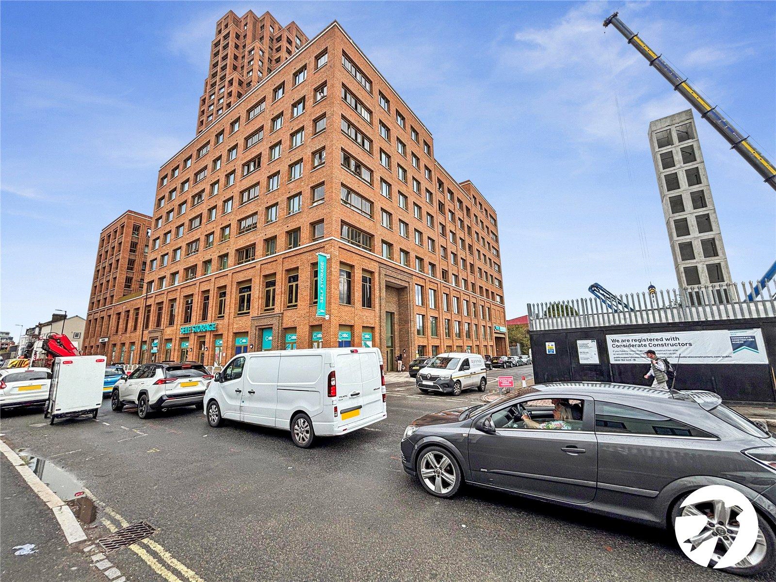 2 bedroom property to rent in London | Robinson Jackson