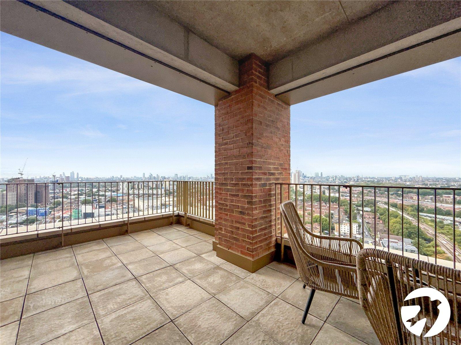 2 bedroom property to rent in London | Robinson Jackson