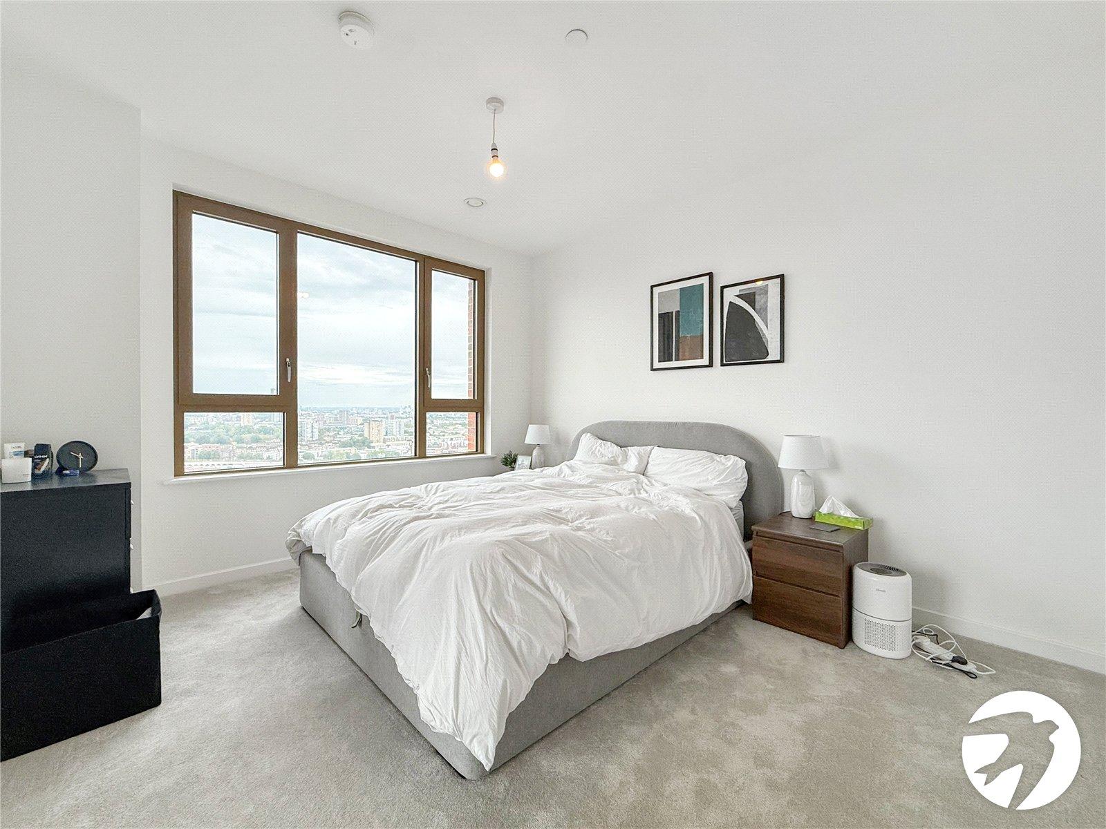 2 bedroom property to rent in London | Robinson Jackson
