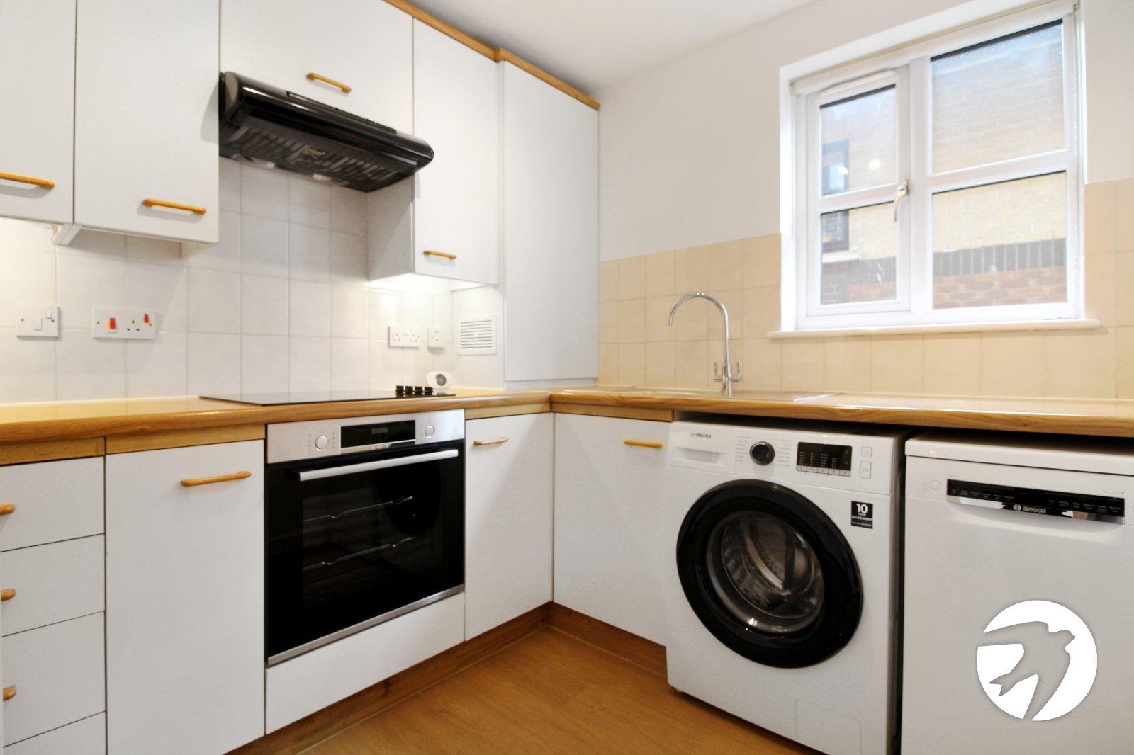 2 bedroom property to rent in London | Robinson Jackson
