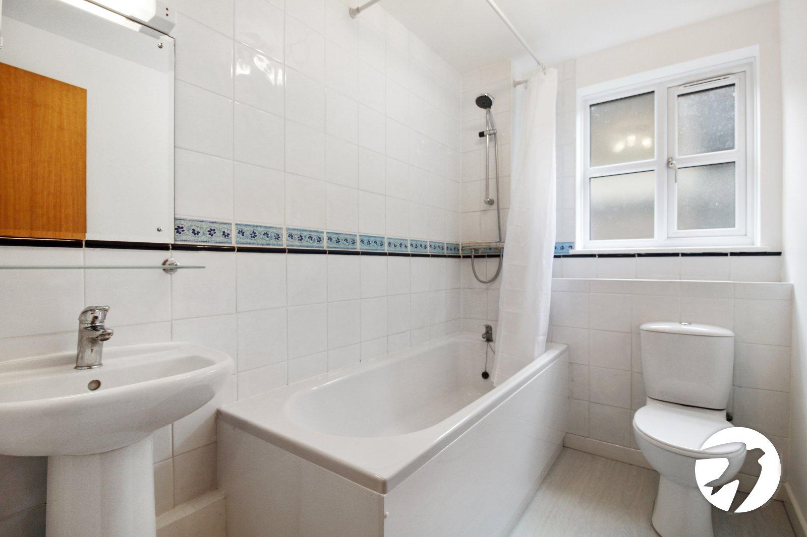 2 bedroom property to rent in London | Robinson Jackson