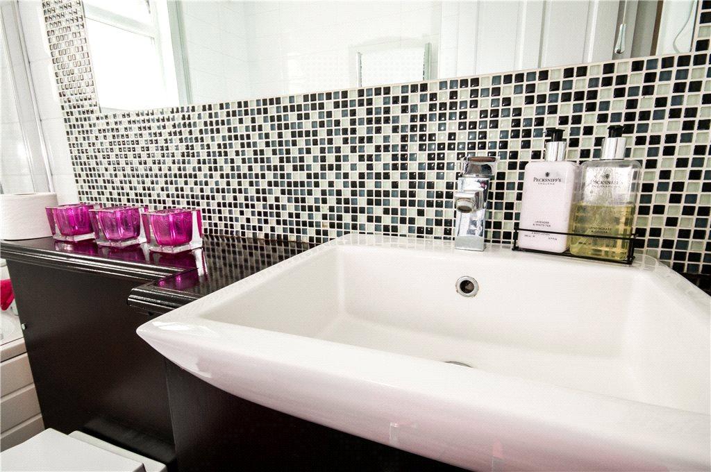 2 bedroom property to rent in Catford | Robinson Jackson