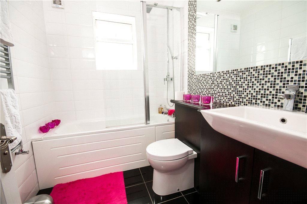 2 bedroom property to rent in Catford | Robinson Jackson
