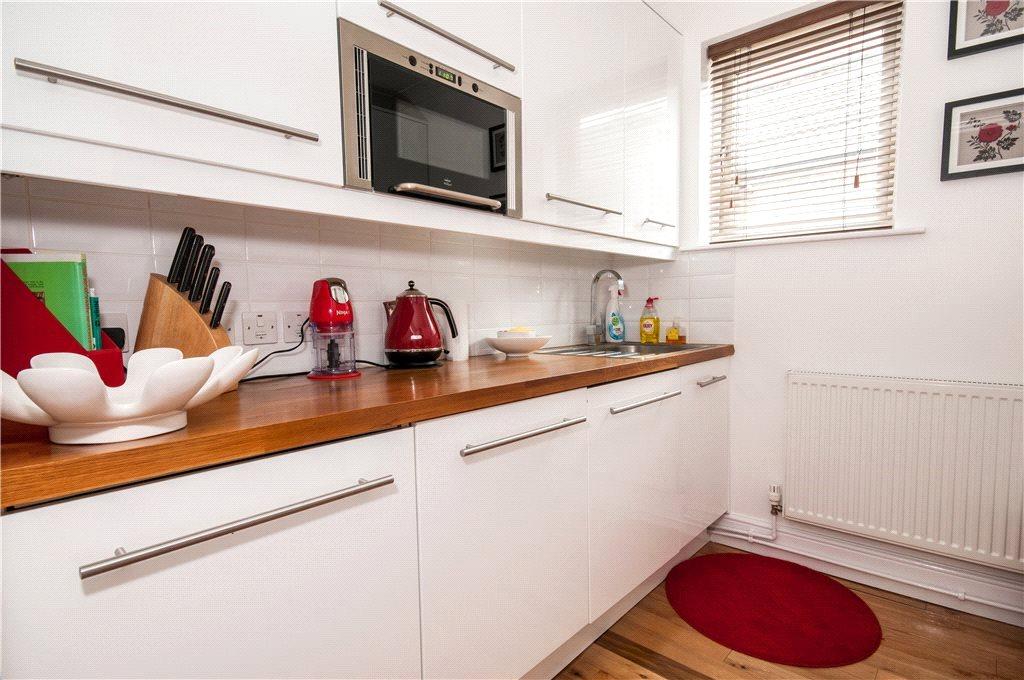 2 bedroom property to rent in Catford | Robinson Jackson